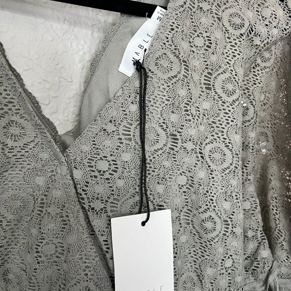 Maeve romper - Picture 2 of 5